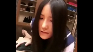 18-year-old Japanese adult teen engaged in oral sex on the territory of the locker room